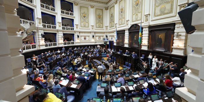 El peronismo bonaerense sumó aliados y consiguió dictamen para votar el Presupuesto y la Ley Fiscal