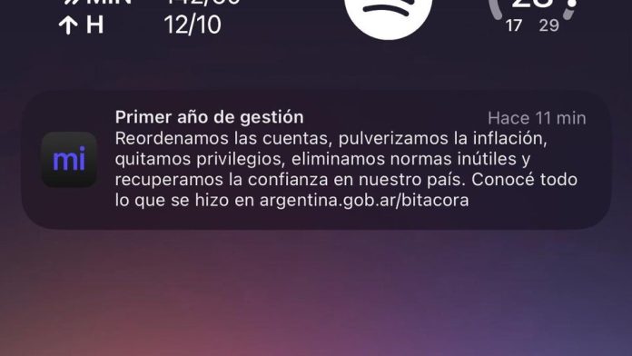 La app Mi Argentina continúa con la propaganda política: ahora "celebra" el primer año de gestión | Millones de argentinos recibieron la notificación
