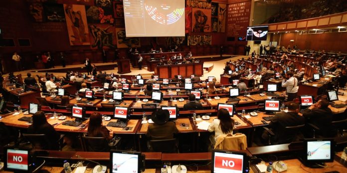 Ecuador: el congreso pidió suspender la construcción de una cárcel en Archidona en medio de protestas de comunidades locales