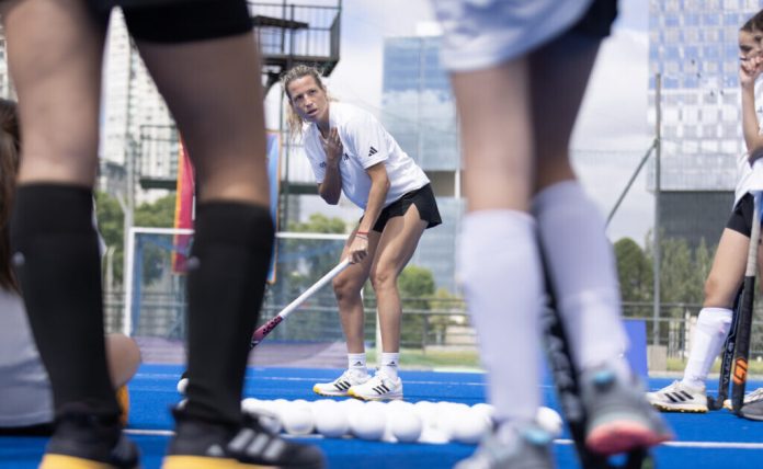 DM12: el campus de hockey de Delfina Merino que combina deporte y bienestar
