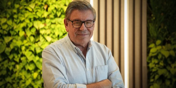 Fangio, Senna, Reutemann y Colapinto en las memorias de Fernando Tornello, la voz de la Fórmula 1