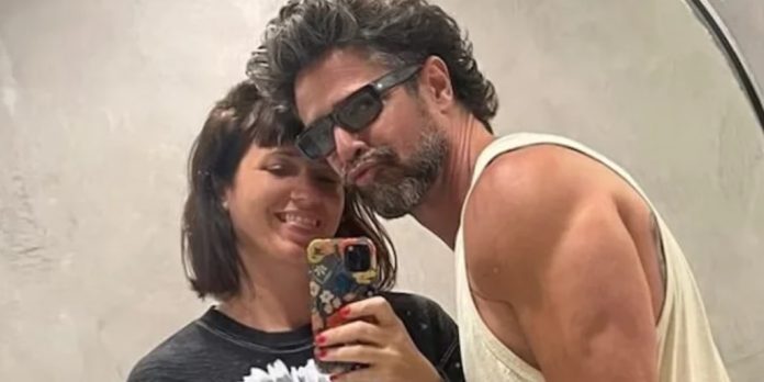 El video de Griselda Siciliani y Luciano Castro disfrutando del recital de Fito Páez entre besos y música
