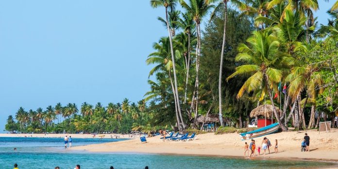 Agua cristalina y arenas blancas: 7 playas imperdibles del Caribe para descubrir en 2025