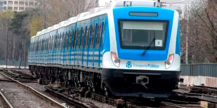 Extenderán el servicio del Tren Sarmiento y cortarán varias calles por la Peregrinación a Luján