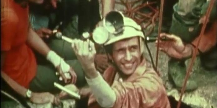 El científico que se sometió al brutal experimento de vivir más de dos meses en una cueva helada, sin luz natural y sin saber la hora