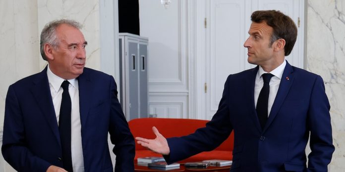 Emmanuel Macron hace otro intento por encontrar un primer ministro
