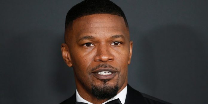 Jamie Foxx recibió puntos de sutura tras ser golpeado con un vaso en su cena de cumpleaños en Beverly Hills