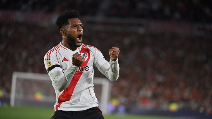 River goleó a Rosario Central en el Monumental y clasificó a la Copa Libertadores 2025