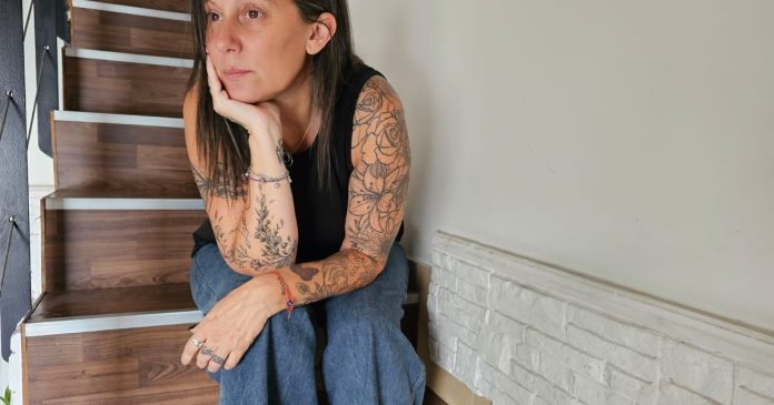 Vivió un calvario de violencia y golpes con su ex y lo cuenta en un libro: "Me llamaba Taddei porque decía que me iba a quemar"