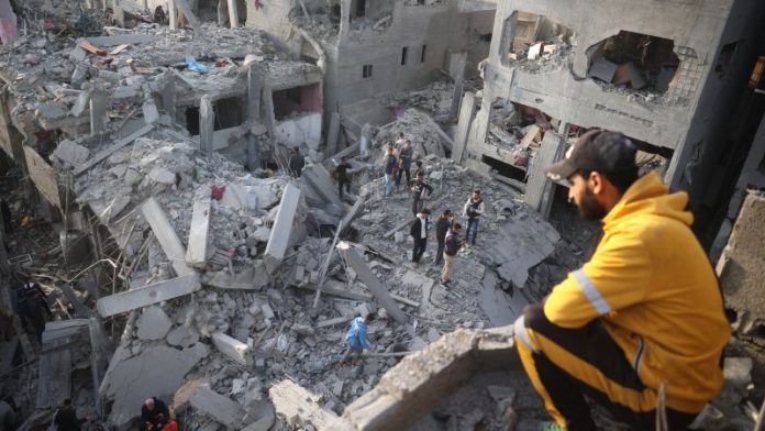Israel y Hamas “hablan seriamente” sobre alto el fuego y liberación de rehenes, según una fuente