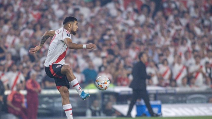 Paulo Díaz se lesionó en la entrada en calor de Racing-River