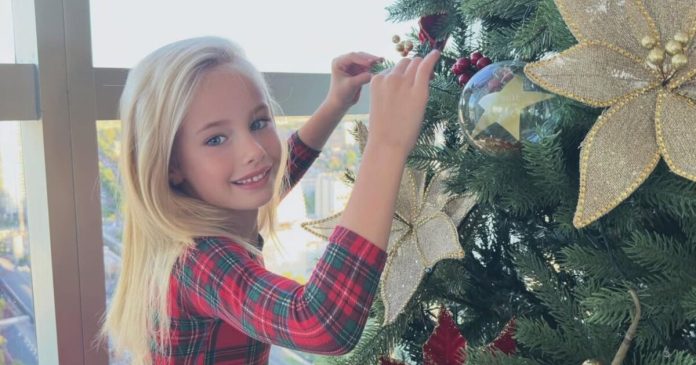El especial look de Matilda Salazar para armar el tradicional arbolito de Navidad en su nuevo hogar