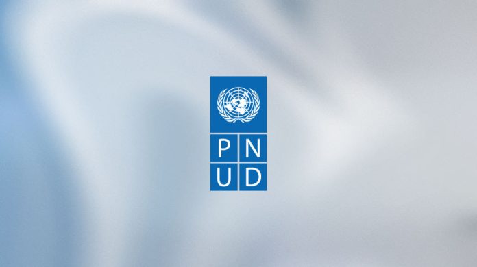 “Existen patrones de exclusión, de larga data, respecto a la toma de decisiones en el hogar y la comunidad que limitan las oportunidades y opciones de las mujeres.”