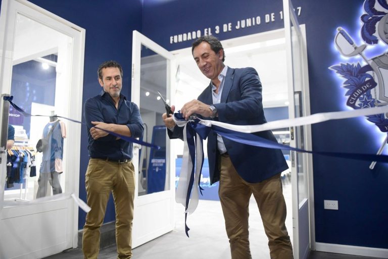 Gimnasia inauguró su renovada sede social con nuevas instalaciones