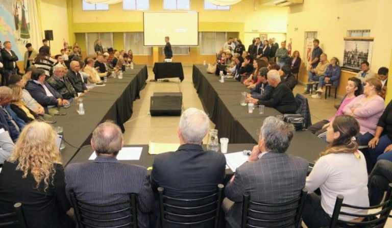 Alak presentó un ambicioso plan de obras para más de 2.000 cuadras en Villa Elvira