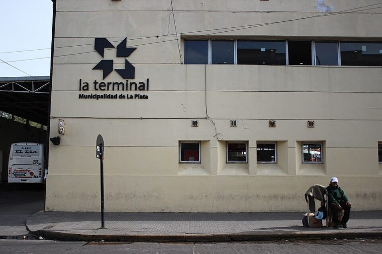 Avanza el plan para mudar la Terminal de Ómnibus de La Plata a 1 y 44