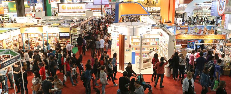 Presentan las antologías «Lo que el cuento se llevó» y «Siembra de versos» en la Feria Internacional del Libro