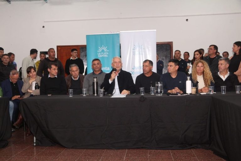 Alak presentó nuevas obras para Tolosa y conformó la Junta Comunal local