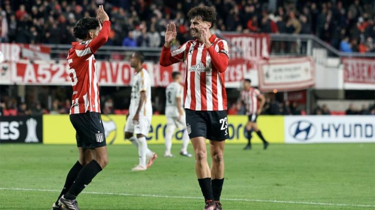 Estudiantes ganó, fue líder y se metió en los octavos de final de la Copa Libertadores