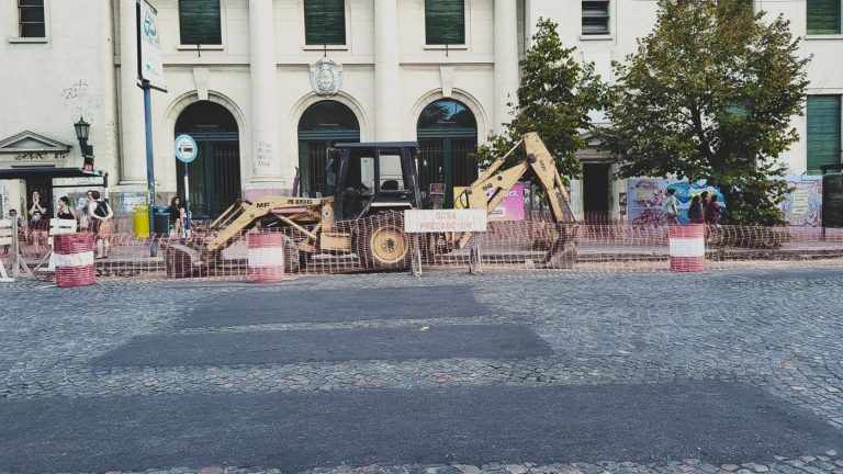 La Justicia habilitó la pavimentación en Plaza Rocha y Plaza Italia tras años de litigio