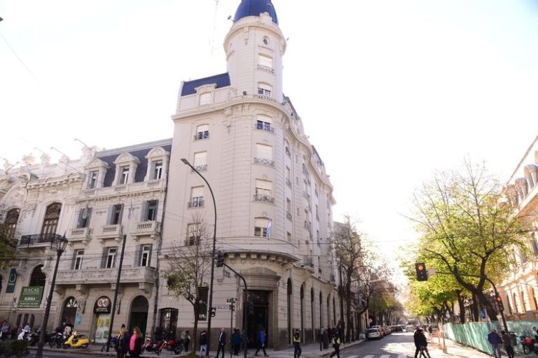 Cruces en el Concejo por el Banco Municipal: acusan al oficialismo de usar el ente como “cueva de ñoquis”