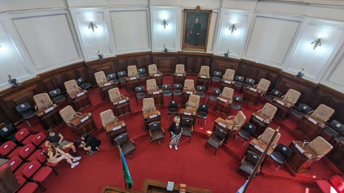 whatsapp-image-2023-12-11-at-104