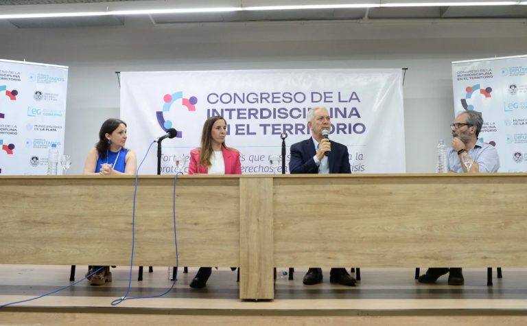 Alak une fuerzas con Provincia y la UNLP en el primer Congreso Interdisciplinario en La Plata