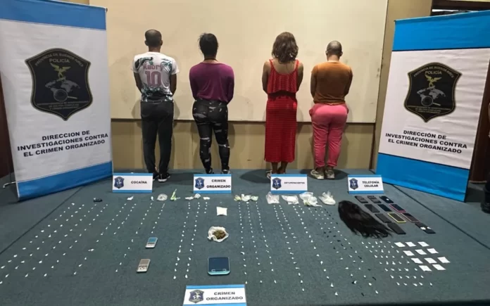 Desarticulan banda dedicada al narcotráfico en la Zona Roja de La Plata Desarticulan banda dedicada al narcotráfico en la Zona Roja de La Plata
