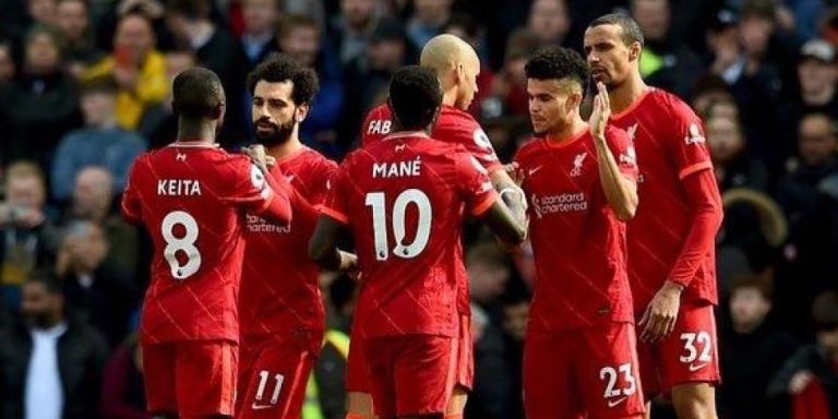 Liverpool Modifica su Alineación para el Partido contra Leicester: Luis Díaz en el Banco