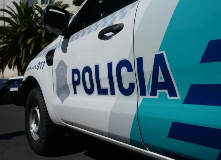 Operativo en La Plata: detienen a un hombre buscado por robo y lo vinculan con la venta de drogas