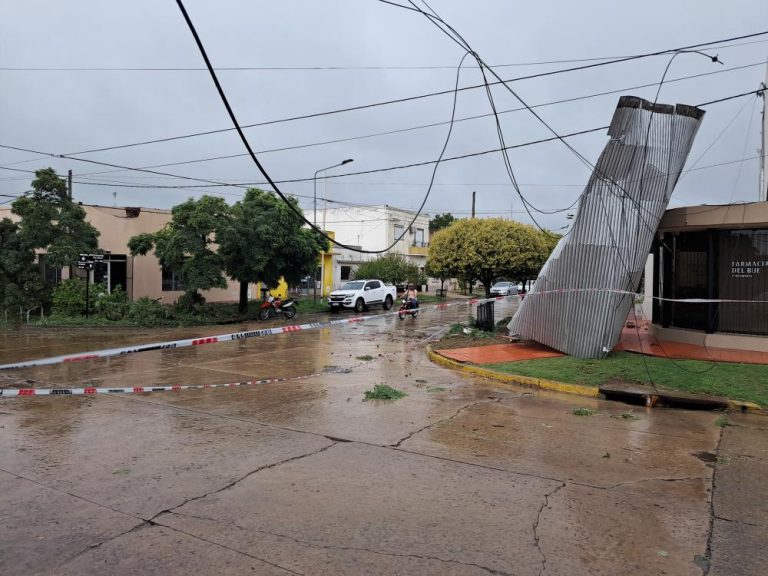 Temporal en Bragado: fuertes daños por lluvia, viento y granizo