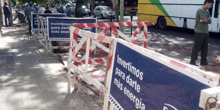 La Provincia de Buenos Aires aprobó un nuevo aumento del 2% en las tarifas de luz: cómo impacta en La Plata y la región