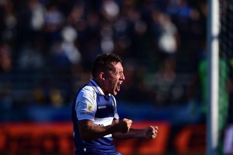 Gimnasia iría con un solo cambio para visitar a Atlético Tucumán