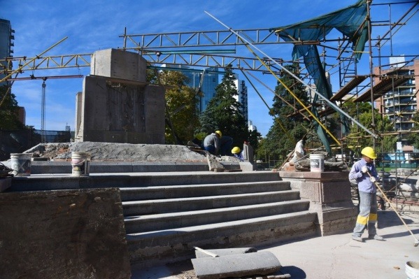 Avanza la reconstrucción de Plaza Italia en La Plata y ya alcanzó el 75% de ejecución