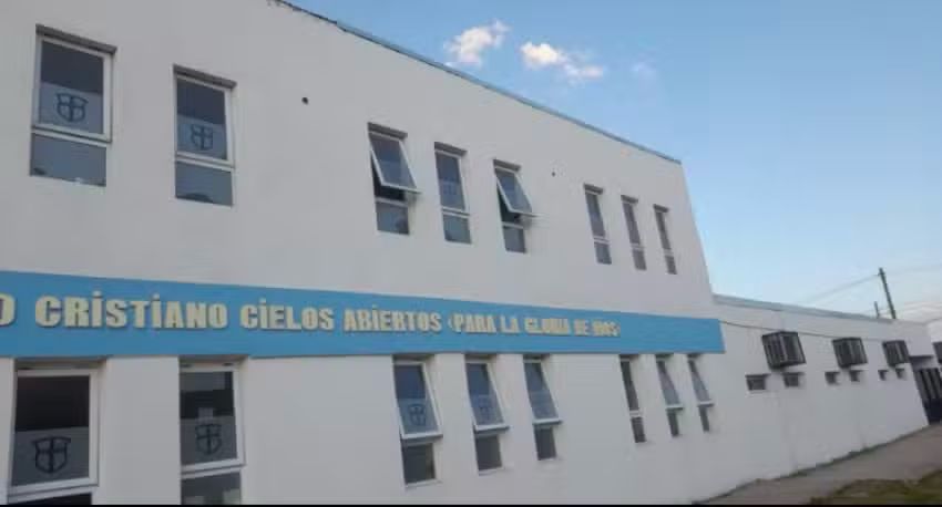 Cierre escolar en Los Hornos - Vive La Plata