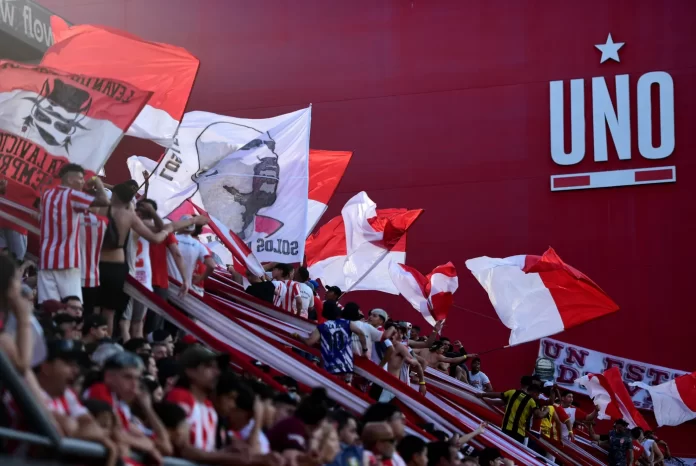 estudiantes-instituto-hinchada-estadio-uno-3-veronjpg