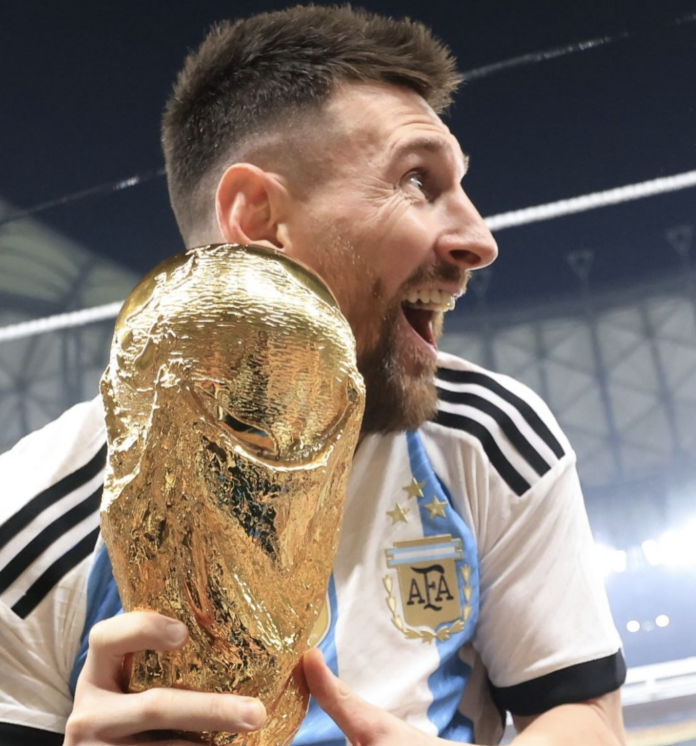 Messi con la copa del mundo
